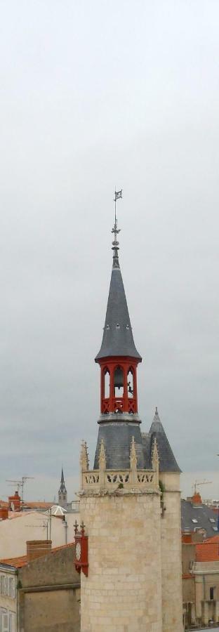 Hotel De Ville 3 Et Parking ラ・ロシェル エクステリア 写真